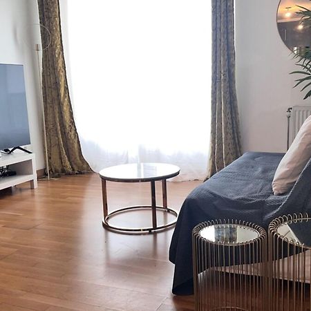 R02 Luxueux Gare Disney Paris Daire Rosny-sous-Bois Dış mekan fotoğraf